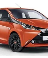 TOYOTA Aygo 1.0 VVT-i 69 CV 5 porte x-cool TOYOTA Aygo 1.0 VVT-i 69 CV 5 porte x-cool