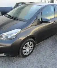 TOYOTA Yaris 1.0 5 porte Active