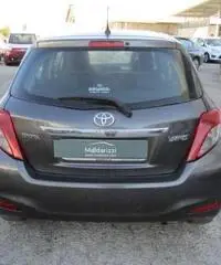 TOYOTA Yaris 1.0 5 porte Active