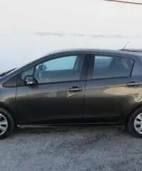 TOYOTA Yaris 1.0 5 porte Active