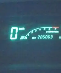 TOYOTA Yaris 1.0i 16V 5 porte Sol TOYOTA Yaris 1.0i 16V 5 porte Sol