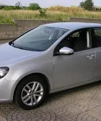 Volkswagen Golf 1.6 TDI DPF 5P. Highline Volkswagen Golf 1.6 TDI DPF 5P. Highline