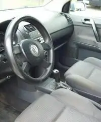 Volkswagen Polo 1.4 TDI 75CV 5p. Trendline Volkswagen Polo 1.4 TDI 75CV 5p. Trendline