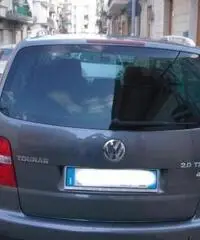VOLKSWAGEN Touran 16V TDI DSG Highline