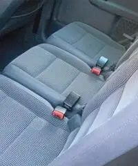 VOLKSWAGEN Touran 16V TDI DSG Highline