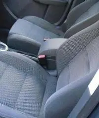 VOLKSWAGEN Touran 16V TDI DSG Highline