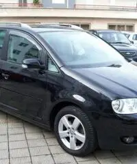 Volkswagen Touran 2.0 TDI 140CV Highline Volkswagen Touran 2.0 TDI 140CV Highline