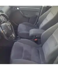 Volkswagen Touran Business 2.0 TDI 140 CV Highline Volkswagen Touran Business 2.0 TDI 140 CV Highline