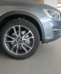 Volvo S60 Cross Country D3 Geartronic Momentum Volvo S60 Cross Country D3 Geartronic Momentum