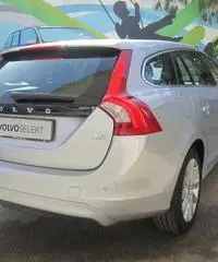 Volvo V60 D2 2.0 120 cv Momentum Volvo V60 D2 2.0 120 cv Momentum