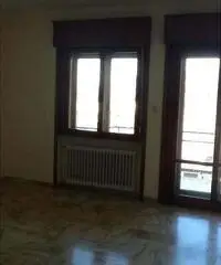 Appartamento di 4 locali in Affitto