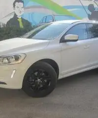 Volvo XC60 D4 2.0 181 CV Geartronic Business