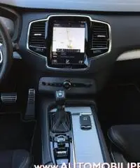 VOLVO XC90 2.0 D5 AWD R-design VOLVO XC90 2.0 D5 AWD R-design