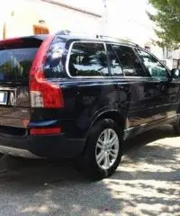 VOLVO XC90 D5 SUMMUN AUT CM 2400 136KW (185CV) 7 POSTI
