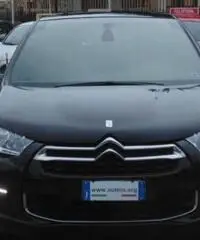 DS DS4 1.6 e-HDi CMP6 So Chic 112CV DS DS4 1.6 e-HDi CMP6 So Chic 112CV