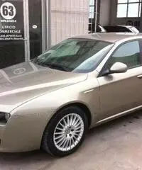 ALFA ROMEO 159 1.9 JTDm 16V Sportwagon Distinctive ALFA ROMEO 159 1.9 JTDm 16V Sportwagon Distinctive