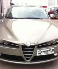 ALFA ROMEO 159 1.9 JTDm 16V Sportwagon Distinctive ALFA ROMEO 159 1.9 JTDm 16V Sportwagon Distinctive