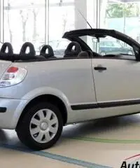 CITROEN C3 PLURIEL 1.6 IDONEA PER NEOPATENTATI Climatizzatore + Radio cd + Capotte elettrica + Airba CITROEN C3 PLURIEL 1.6 IDONEA PER NEOPATENTATI Climatizzatore + Radio cd + Capotte elettrica + Airba