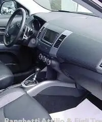 CITROEN C-Crosser 2.2 HDi 160CV FAP DCS Exclusive CITROEN C-Crosser 2.2 HDi 160CV FAP DCS Exclusive