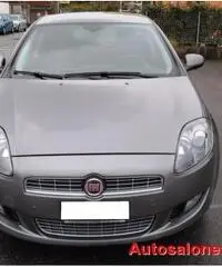 FIAT Bravo 1.6 MJT 120 CV  EURO 5 DPF Dualogic Emotion FIAT Bravo 1.6 MJT 120 CV  EURO 5 DPF Dualogic Emotion