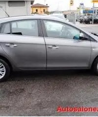 FIAT Bravo 1.6 MJT 120 CV  EURO 5 DPF Dualogic Emotion FIAT Bravo 1.6 MJT 120 CV  EURO 5 DPF Dualogic Emotion