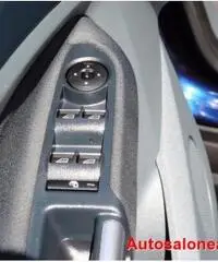 FORD C-Max 7 POSTI   Titanium EURO 5 DPF FORD C-Max 7 POSTI   Titanium EURO 5 DPF