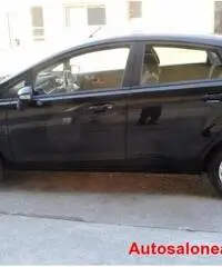 FORD Fiesta 1.5 TDCi 75 CV 5p. EURO 5 DPF FORD Fiesta 1.5 TDCi 75 CV 5p. EURO 5 DPF
