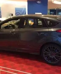 FORD Focus 2.3 Ecoboost 350 CV RS AWD*PRONTA CONSEGNA* FORD Focus 2.3 Ecoboost 350 CV RS AWD*PRONTA CONSEGNA*