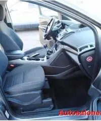 FORD Kuga 2.0 TDCi  2WD Titanium AUTOCARRO 5 POSTI FORD Kuga 2.0 TDCi  2WD Titanium AUTOCARRO 5 POSTI