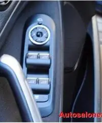 FORD S-Max 2.0 TDCi 140CV Titanium DPF 7 POSTI FORD S-Max 2.0 TDCi 140CV Titanium DPF 7 POSTI