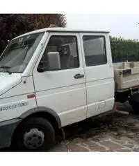 IVECO Daily CASSONE 7 POSTI IVECO Daily CASSONE 7 POSTI