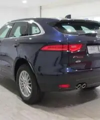 JAGUAR F-Pace 2.0d PURE 180 CV MODEL YEARS 2016