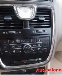 LANCIA Voyager 2.8 Turbodiesel Platinum 177 CV 7 POSTI