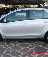 TOYOTA Yaris 1.4 D-4D 5 porte EURO 4