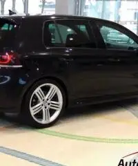 VOLKSWAGEN GOLF 2.0 TSI R 4 MOTION DSG 270 CV 5 PORTE Cambio automatico Navigatore touchscreen Alcan VOLKSWAGEN GOLF 2.0 TSI R 4 MOTION DSG 270 CV 5 PORTE Cambio automatico Navigatore touchscreen Alcan