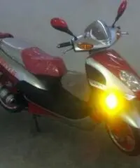 KYMCO Gran Dink 150 xingyue 150 cc KYMCO Gran Dink 150 xingyue 150 cc