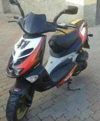 vendo scooter aprilia sr sbk