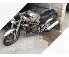 Ducati Monster 750 - 1999