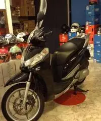 Honda SH 300 i Honda SH 300 i