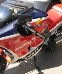 HONDA VF 1000 R HONDA VF 1000 R