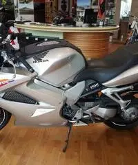Honda vfr 800 vtec Honda vfr 800 vtec