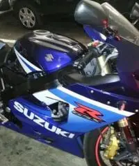 SUZUKI GSX tipo veicolo Super Sportive cc 600 SUZUKI GSX tipo veicolo Super Sportive cc 600