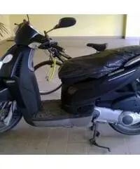 Vendo scooter Piaggio Carnaby 200 cc