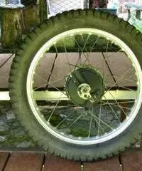 FANTIC TRIAL 50 CC MODELLO FANTIC 330  ANNO 1985  CON LIBRETTO FANTIC TRIAL 50 CC MODELLO FANTIC 330  ANNO 1985  CON LIBRETTO