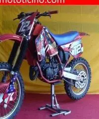 HONDA CR rosso - 1000 HONDA CR rosso - 1000