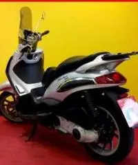 PIAGGIO Beverly 250 con antifurto elettronico PIAGGIO Beverly 250 con antifurto elettronico