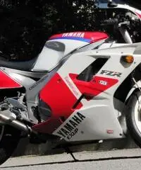 YAMAHA FZR 1000 EXUP FMI vespa lambrette altre moto epoca YAMAHA FZR 1000 EXUP FMI vespa lambrette altre moto epoca