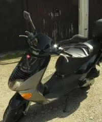 Vendo scooter Aprilia Leonardo 125 Vendo scooter Aprilia Leonardo 125
