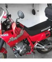 Vendesi honda dominator