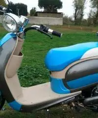 scooter elettrico grigio satinato ultimo modello digitale no assicuraz scooter elettrico grigio satinato ultimo modello digitale no assicuraz